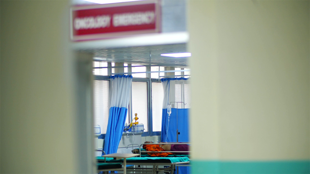 cancer patient in teaching hospital.jpg